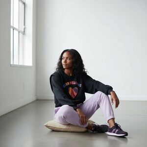 Farm Rio Women’s Black Sweatshirt - Warm Welcome